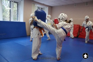 kekusinkay-karate-v-sportivnom-klube-sin-10