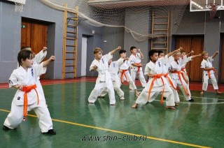 karate-detyam-v-krasnogvardeyskom-rayone-25