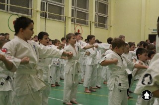 uchebnyie-zanyatiya-po-karate-50